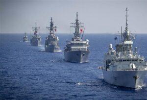 SNMG2 PASSEX With JMSDF Training Squadron – Maple Leaf Navy Magazine